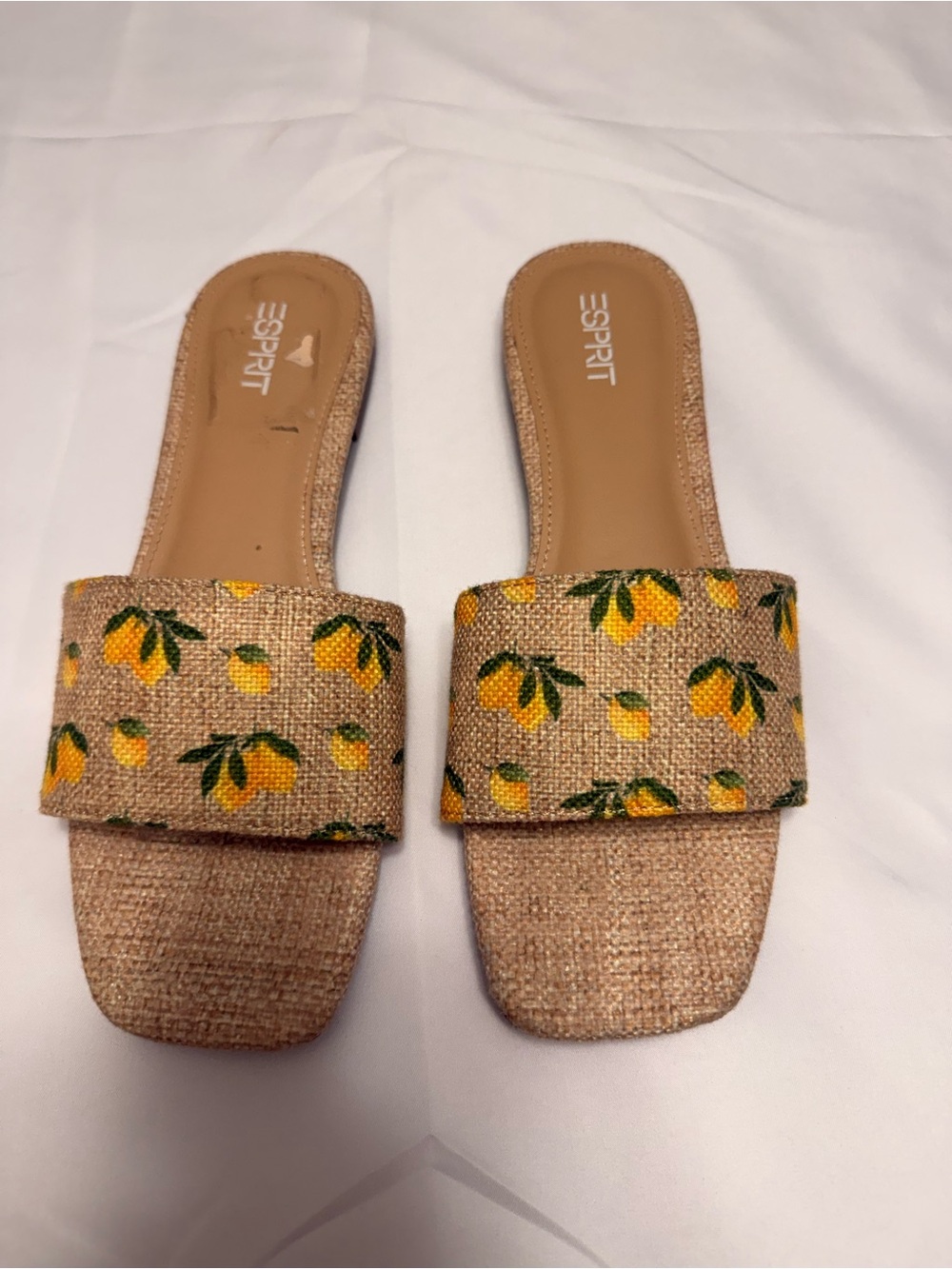 Esprit Caylee Woven Jute Lemon Slide Sandals Square Toe New
Size 8